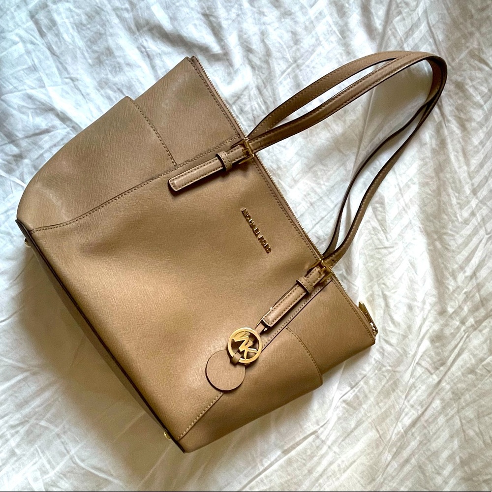 Michael Kors beige jet set zip-top tote